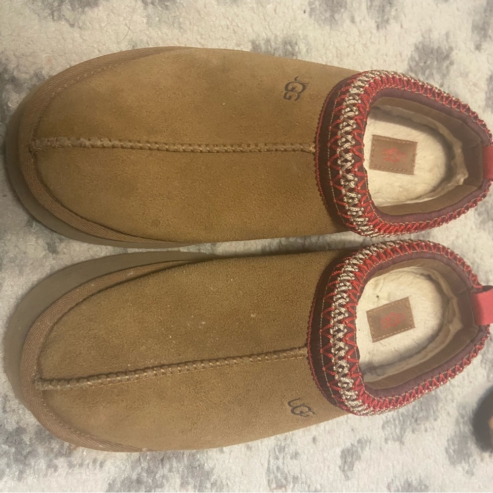 UGG platform talisman size 8